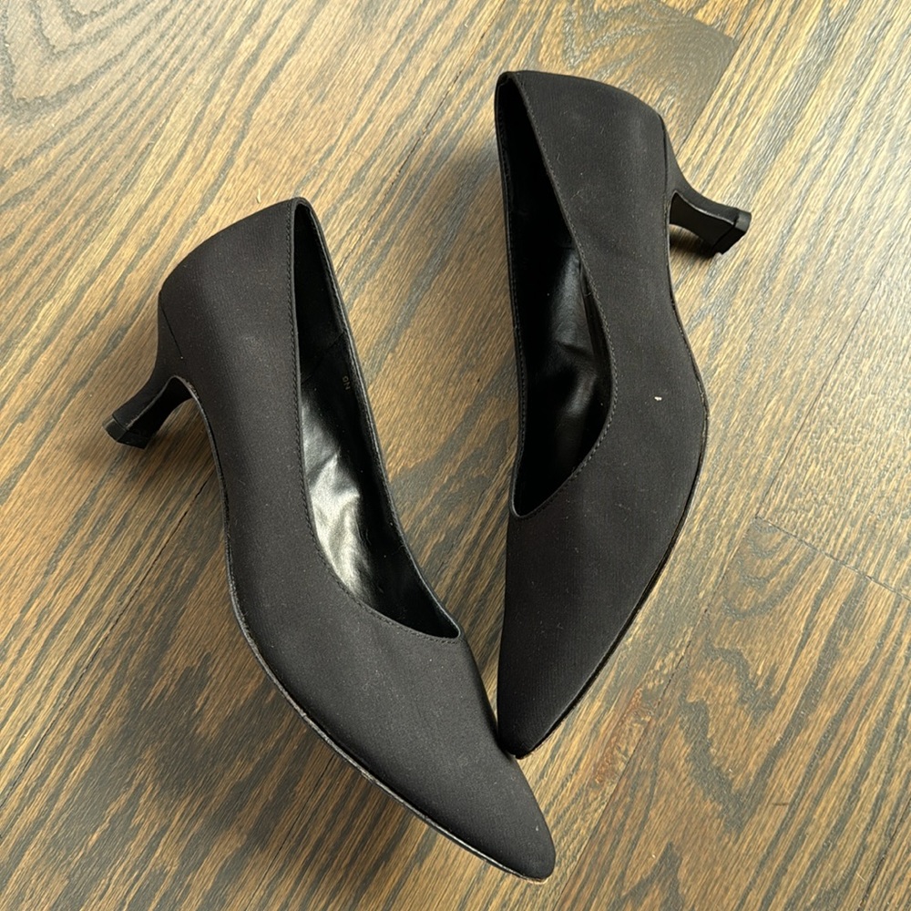 Women’s VanEli Black Fabric Pumps Size 9N